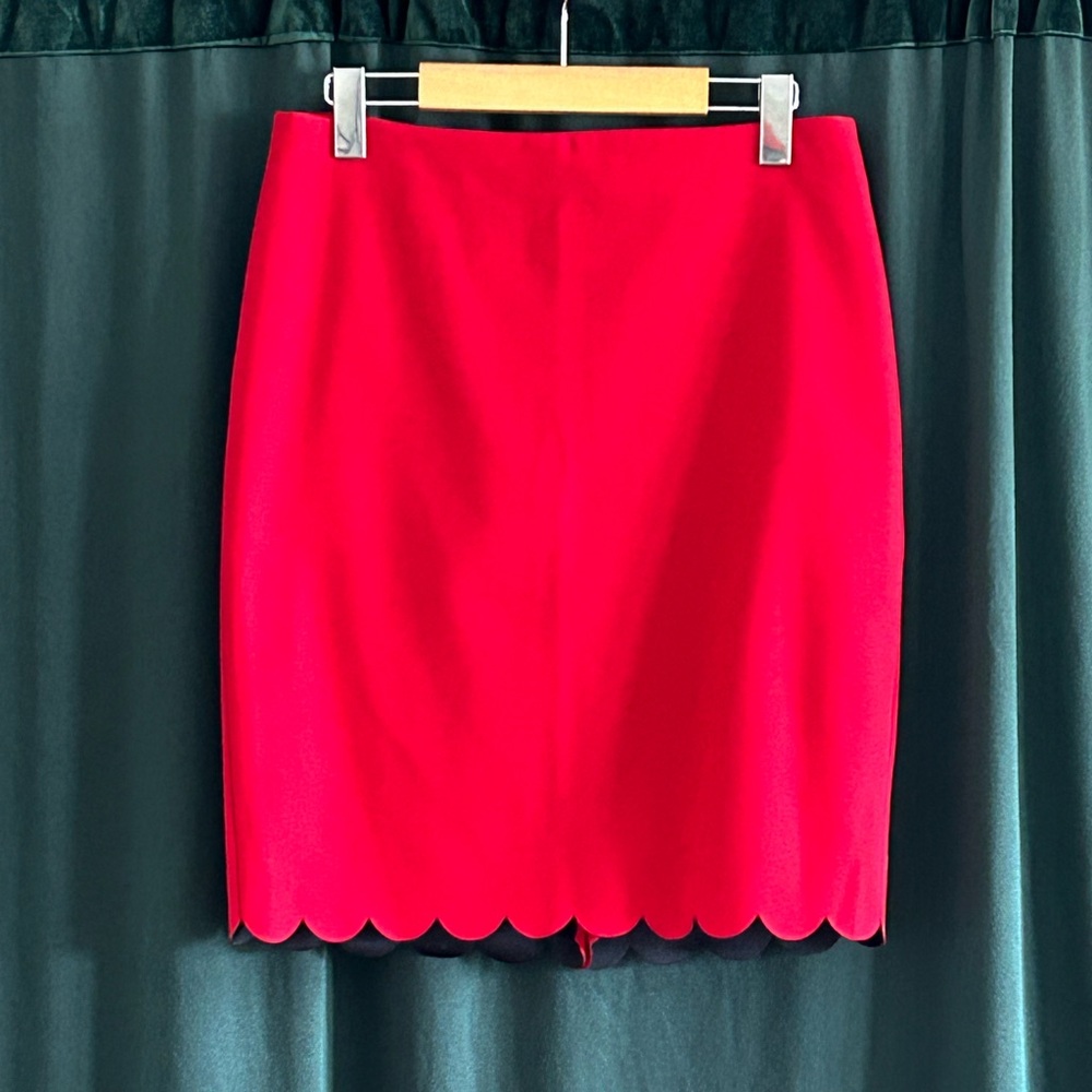 Banana Republic pencil skirt, size 6, NWT